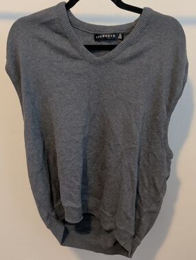 Vintage - Ashworth Gray V-Neck Knit Sweater Vest